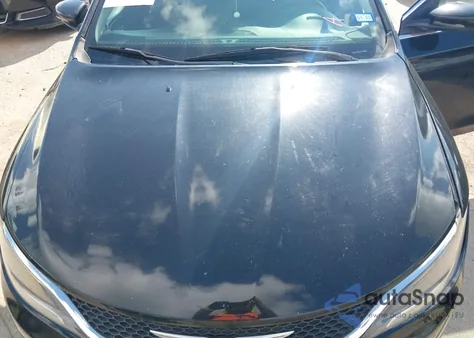 2015 Chrysler 200 Limited z USA, uszkodzony, nr VIN 1C3CCCAB4FN694925